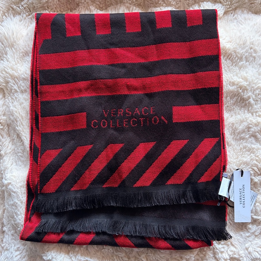VERSACE Collection Red Black Scarf